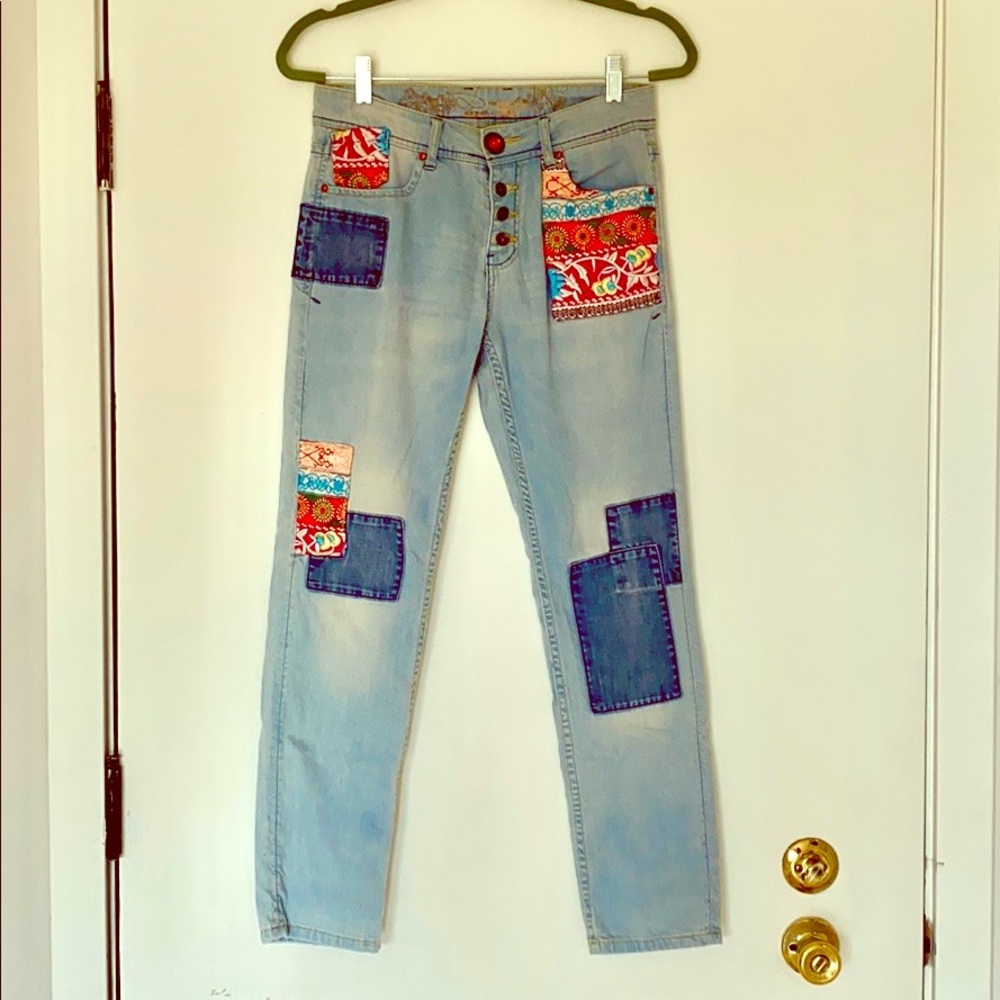 Jeans - Picture 1 of 6